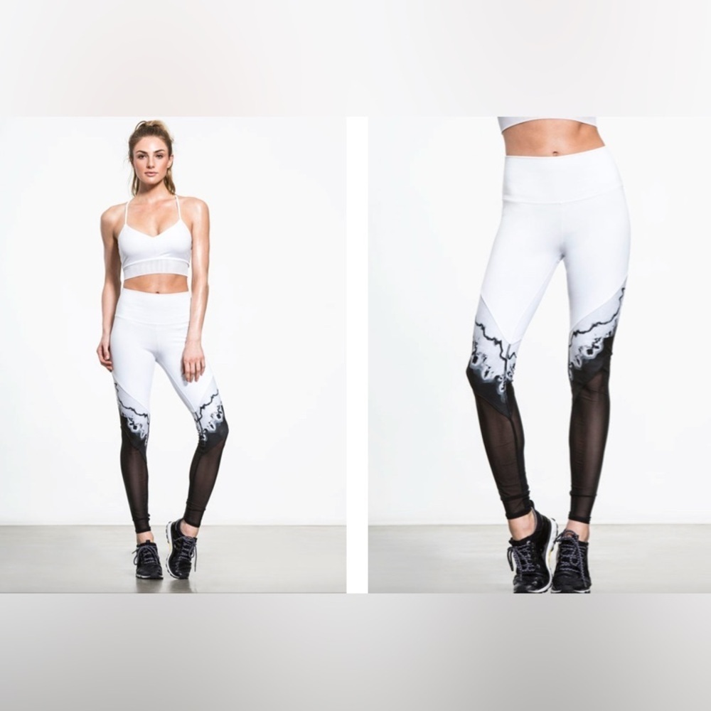 NEW W/O TAGS | ALO Yoga | Verse HighWaist Mesh | White/ Black Legging | Size XS - Picture 1 of 3